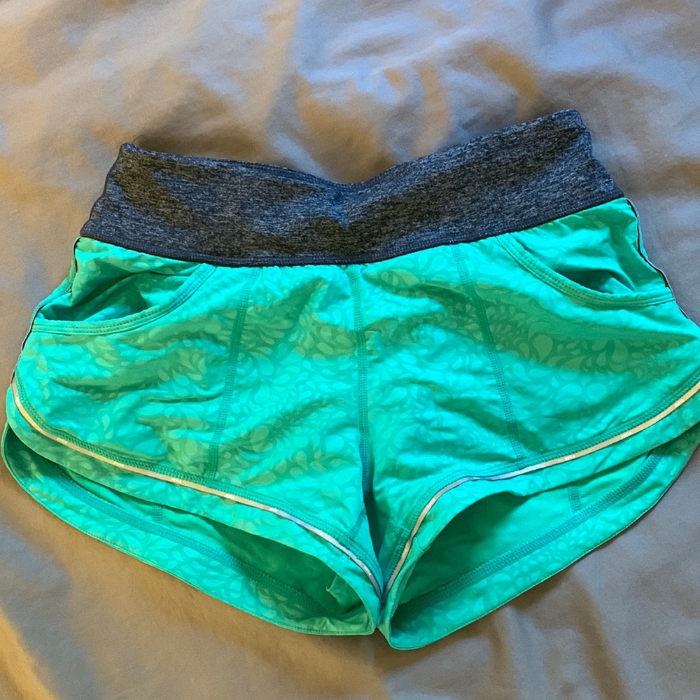 Zella Yoga Shorts with pockets, size XS